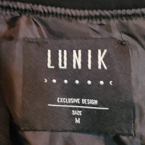 Lunik Woman's Embroidered Retro Rose Jacket, Size: Medium Color: Black - Picture 6 of 12